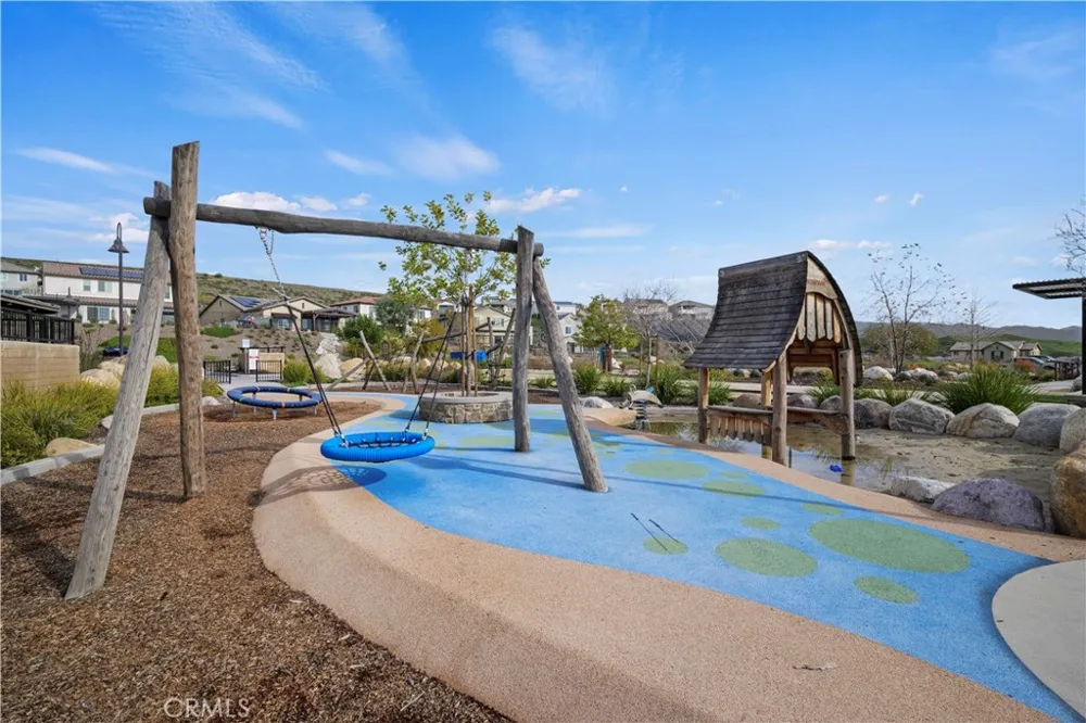 18135 Tableau Way Saugus, CA 91350
