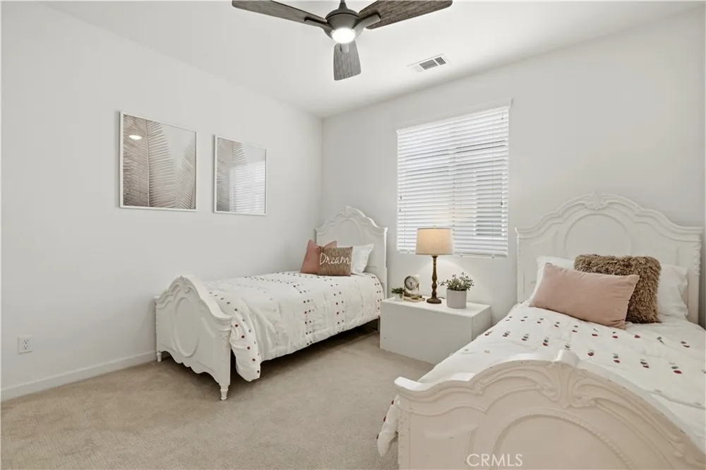 18135 Tableau Way Saugus, CA 91350
