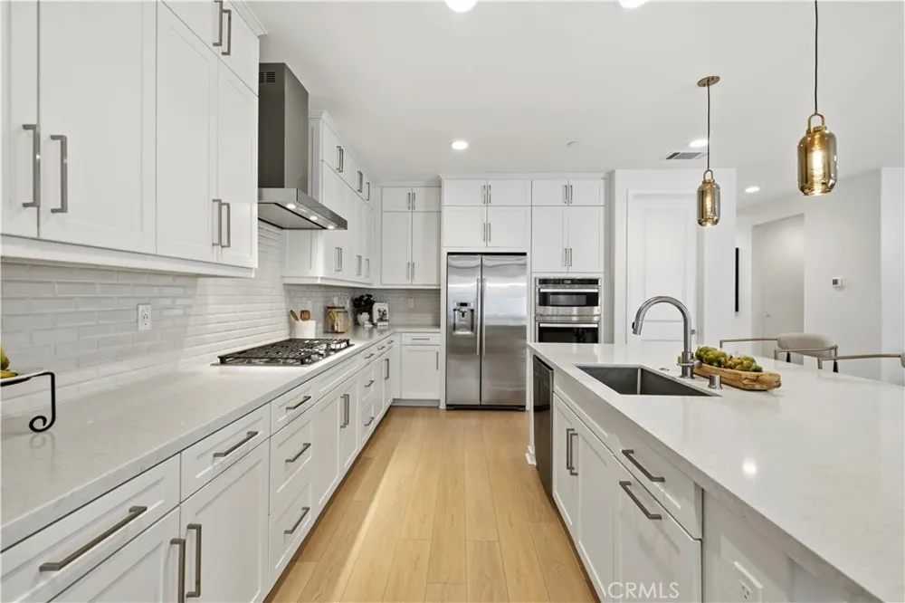 18135 Tableau Way Saugus, CA 91350