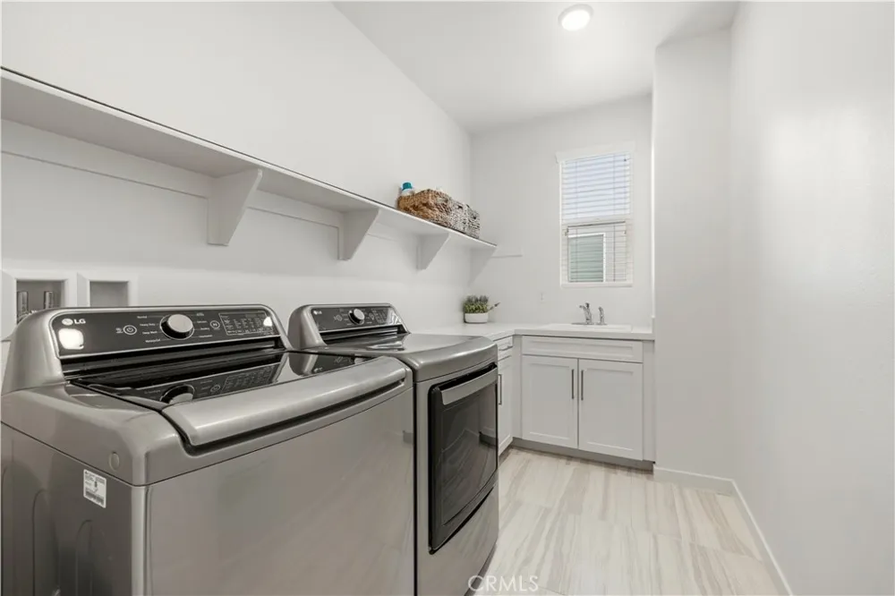 18135 Tableau Way Saugus, CA 91350