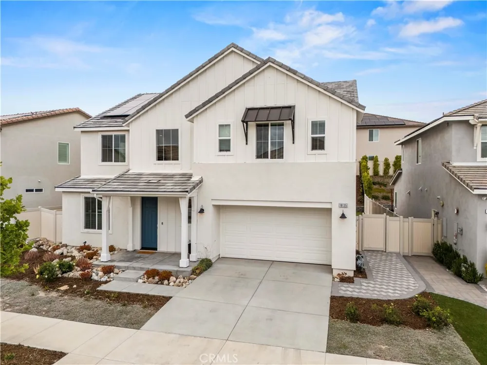 18135 Tableau Way Saugus, CA 91350