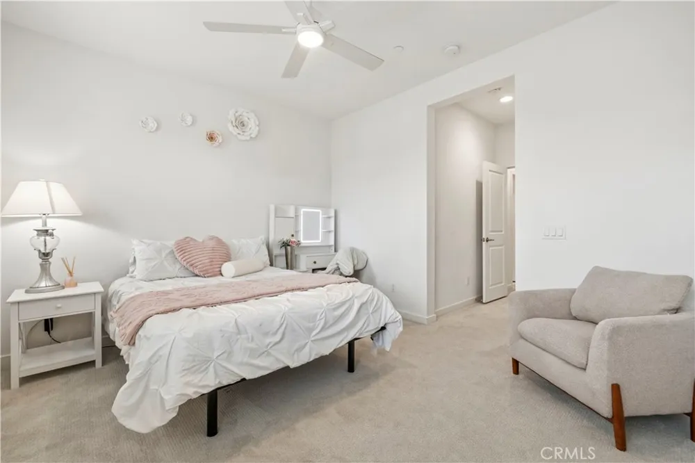 18135 Tableau Way Saugus, CA 91350