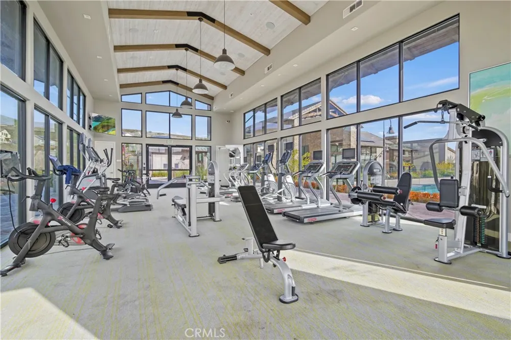 18135 Tableau Way Saugus, CA 91350