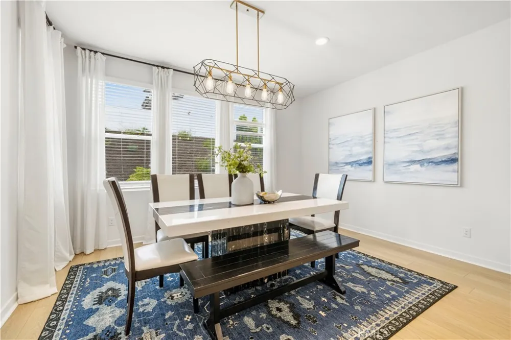 18135 Tableau Way Saugus, CA 91350