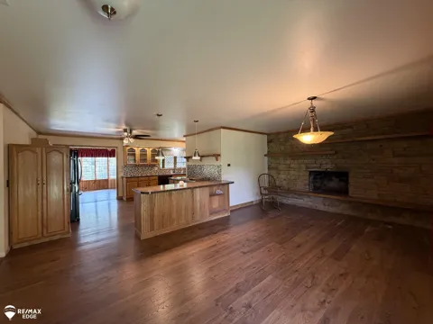 6420 Oxbow Lane