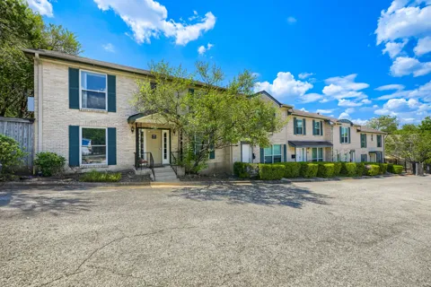 909 E Oltorf Street #201