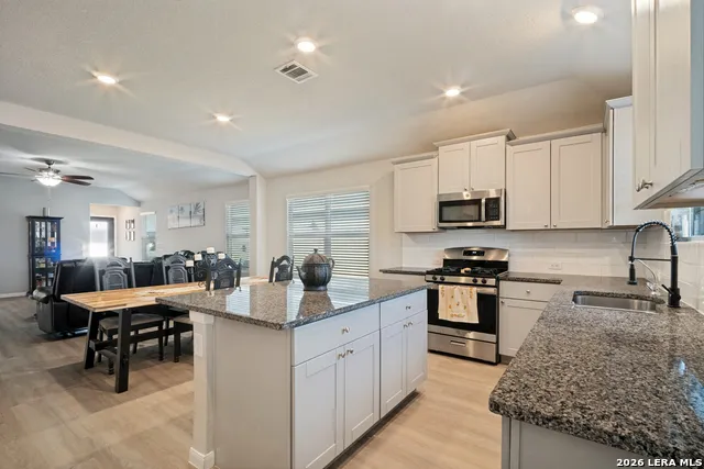 13425 Arroyo Seco San Antonio, TX 78223