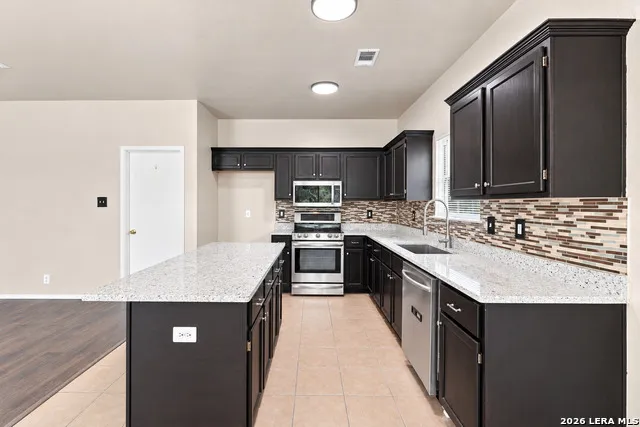 3617 Augusta Glade Schertz, TX 78154