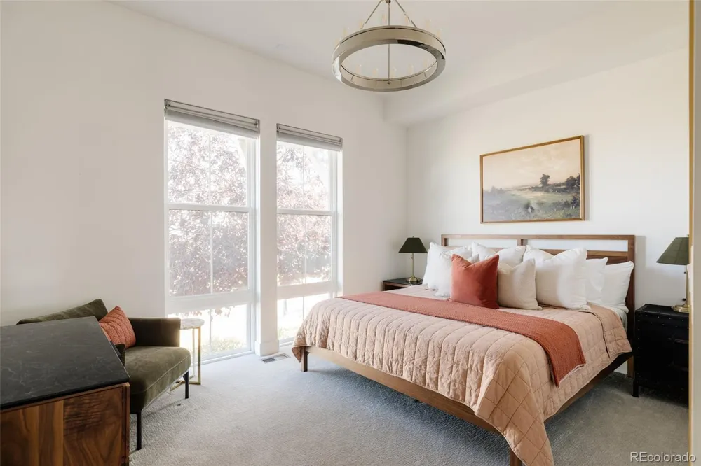 5987 Chester Way Denver, CO 80238