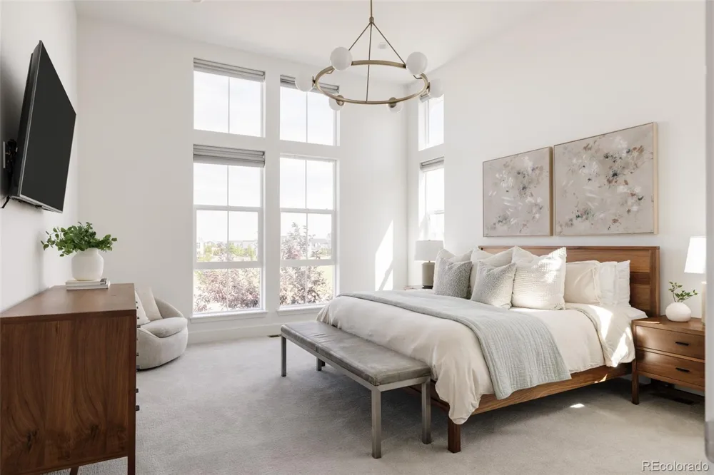 5987 Chester Way Denver, CO 80238