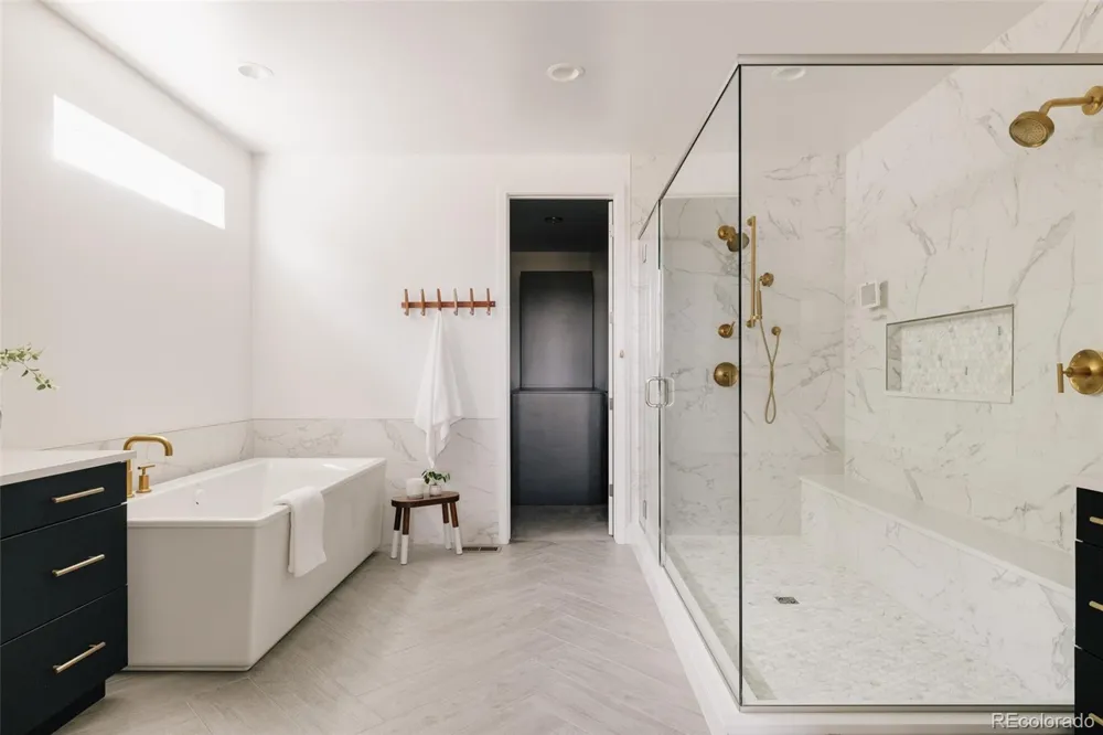 5987 Chester Way Denver, CO 80238