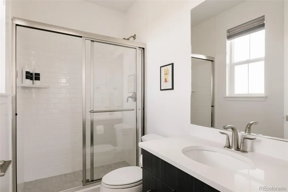 5987 Chester Way Denver, CO 80238