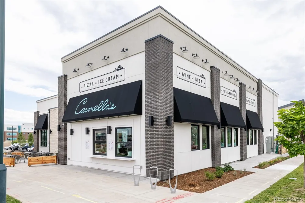 5987 Chester Way Denver, CO 80238