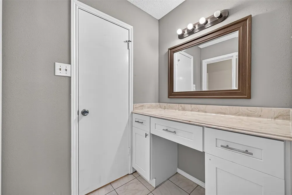 3022 Mosby Drive Sugar Land, TX 77479