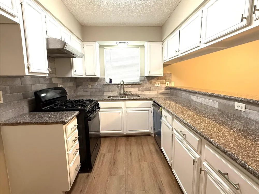 3022 Mosby Drive Sugar Land, TX 77479