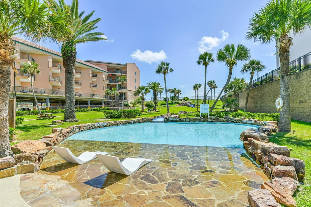 9520 Seawall Boulevard #122 Galveston, TX 77554