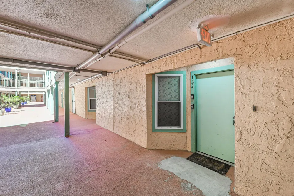 9520 Seawall Boulevard #122 Galveston, TX 77554