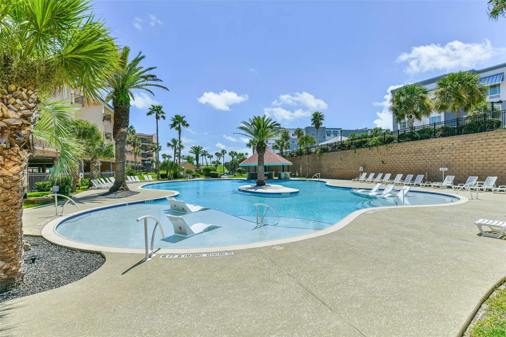 9520 Seawall Boulevard #122 Galveston, TX 77554