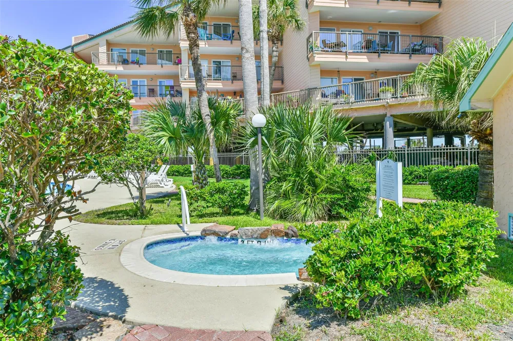 9520 Seawall Boulevard #122 Galveston, TX 77554