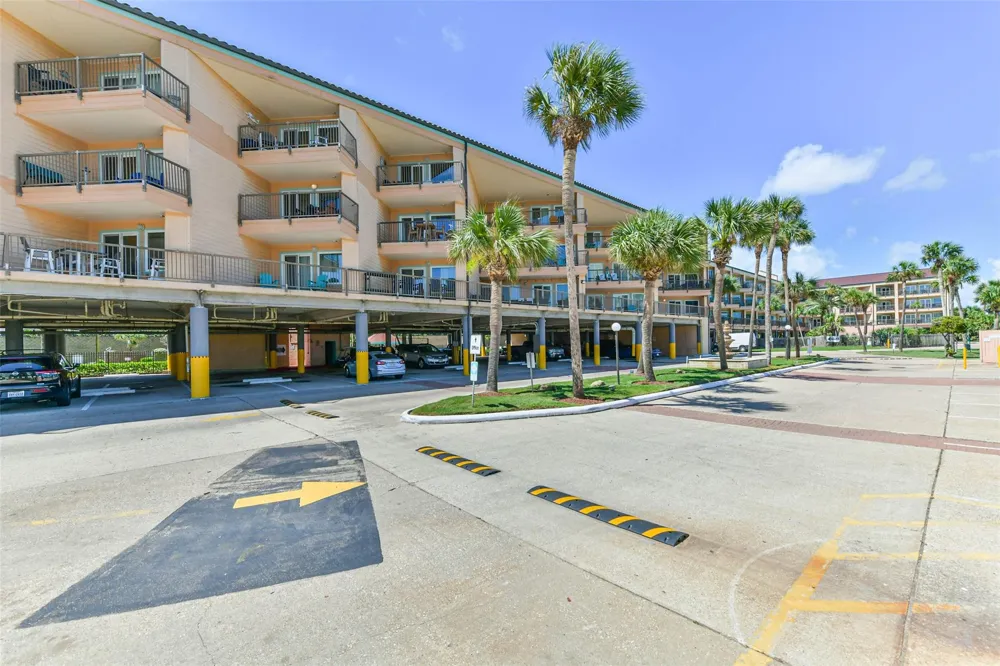 9520 Seawall Boulevard #122 Galveston, TX 77554
