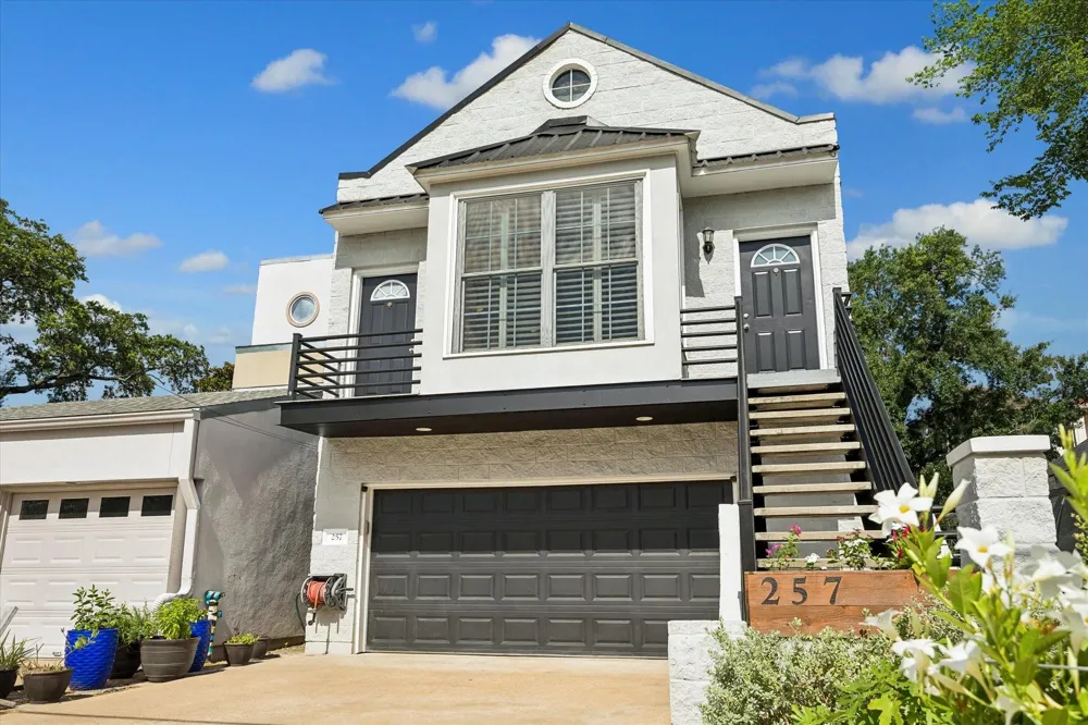 257 Malone Street Houston, TX 77007