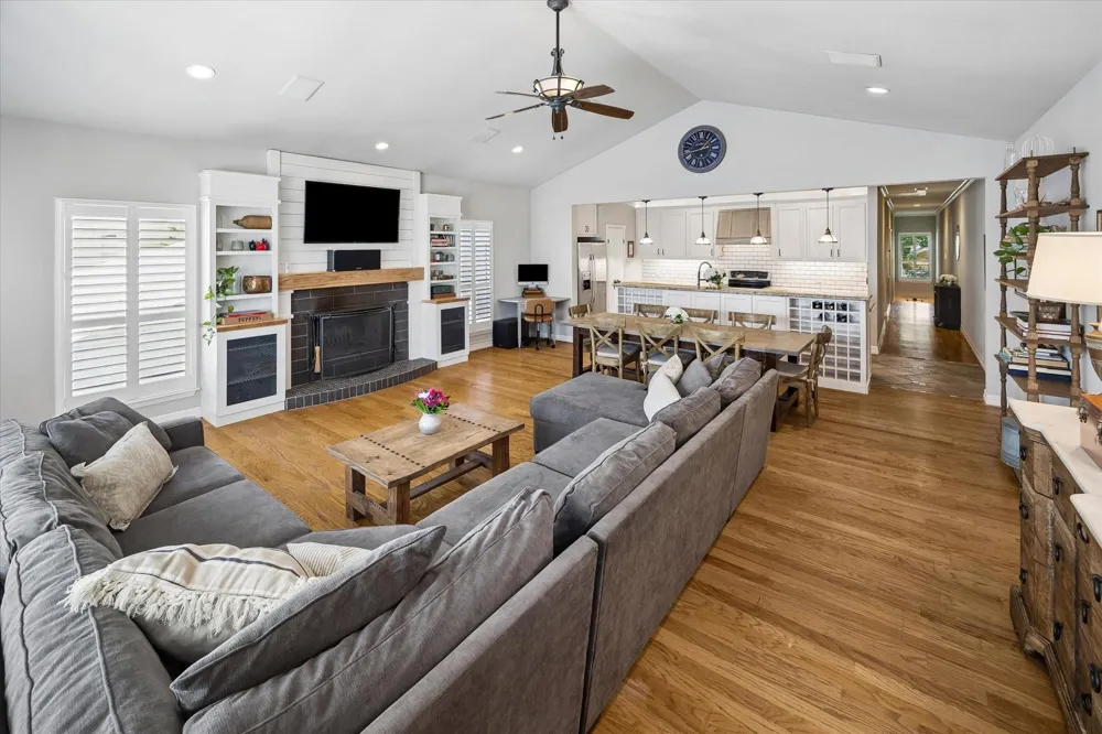 257 Malone Street Houston, TX 77007