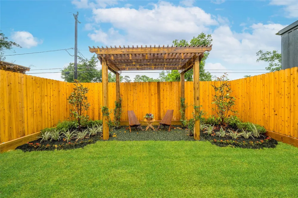 403 Sikes Street Houston, TX 77018