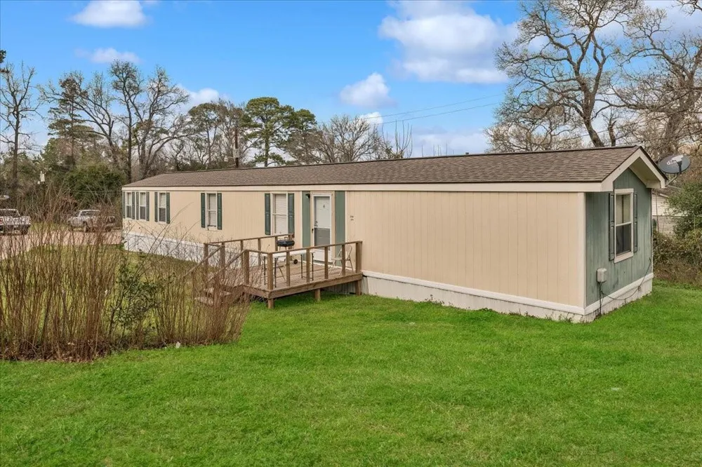 3102 Montgomery Road Huntsville, TX 77340
