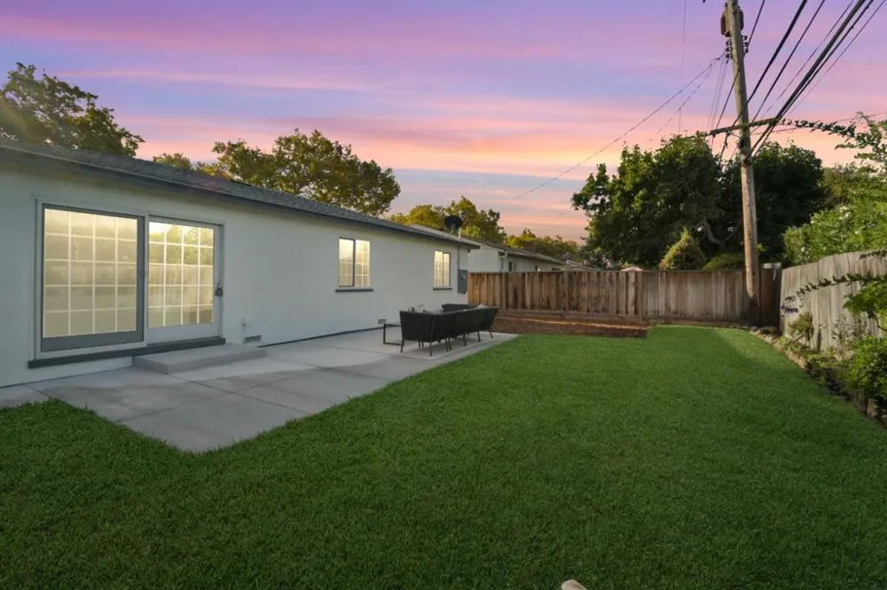 1970 Briarwood Drive Santa Clara, CA 95051