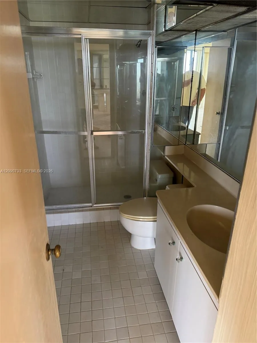 1000 Quayside Ter #1807 Miami, FL 33138