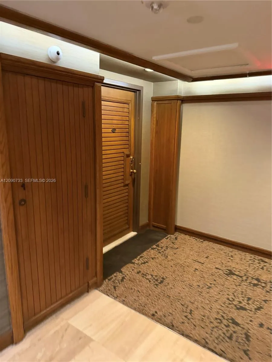 1000 Quayside Ter #1807 Miami, FL 33138