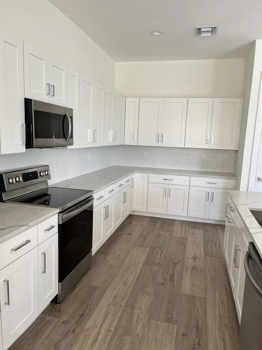 9066 SE MARS STREET Hobe Sound, FL 33455