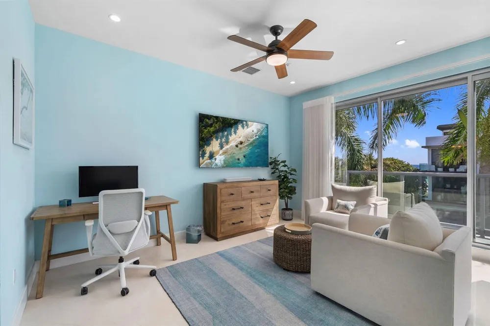 705 BRINY AVENUE Pompano Beach, FL 33062