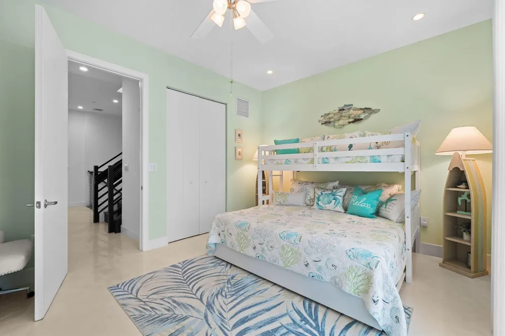 705 BRINY AVENUE Pompano Beach, FL 33062