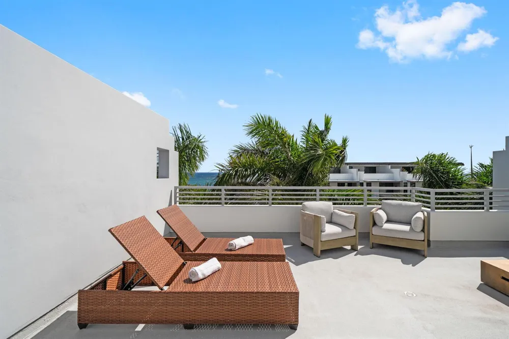 705 BRINY AVENUE Pompano Beach, FL 33062