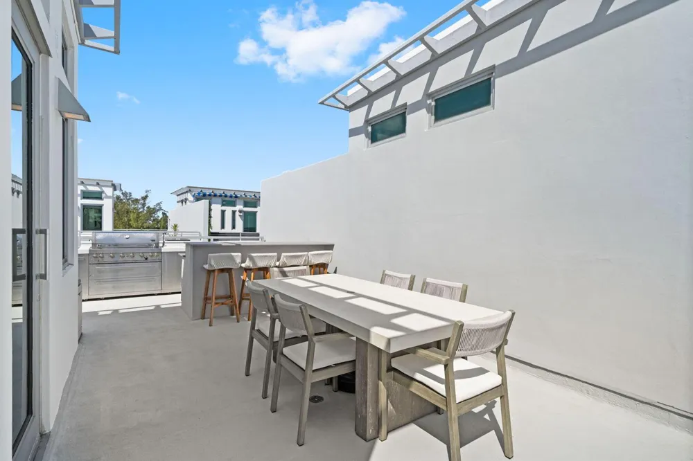 705 BRINY AVENUE Pompano Beach, FL 33062