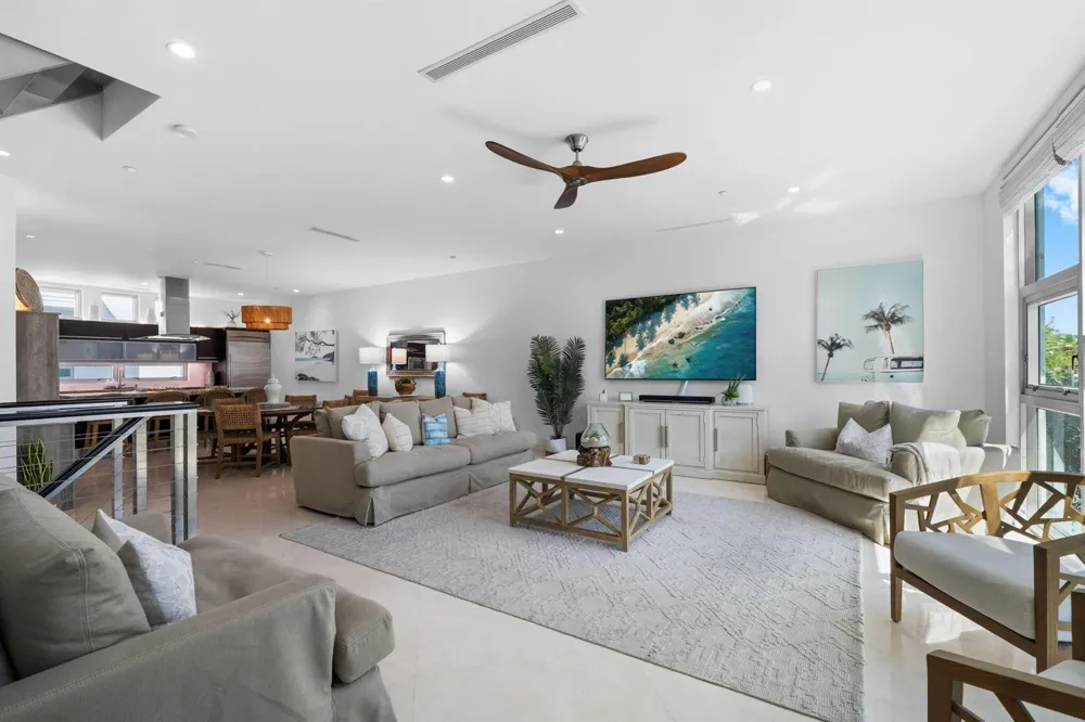 705 BRINY AVENUE Pompano Beach, FL 33062