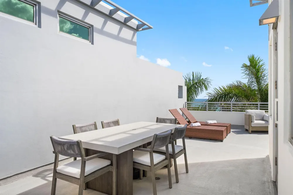 705 BRINY AVENUE Pompano Beach, FL 33062