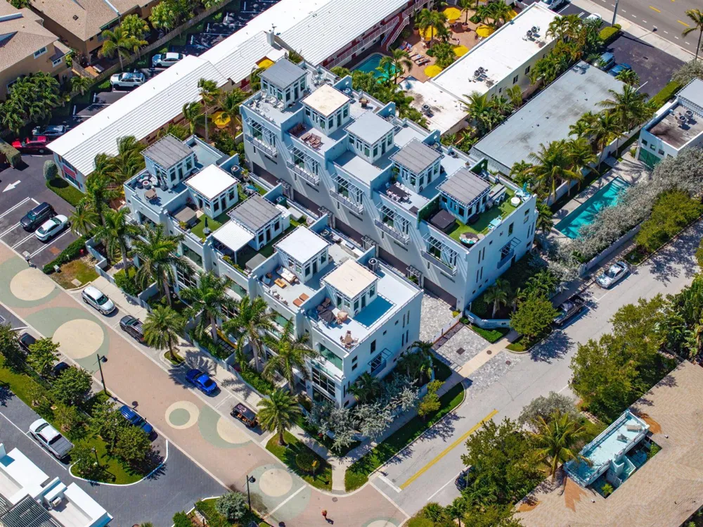 705 BRINY AVENUE Pompano Beach, FL 33062