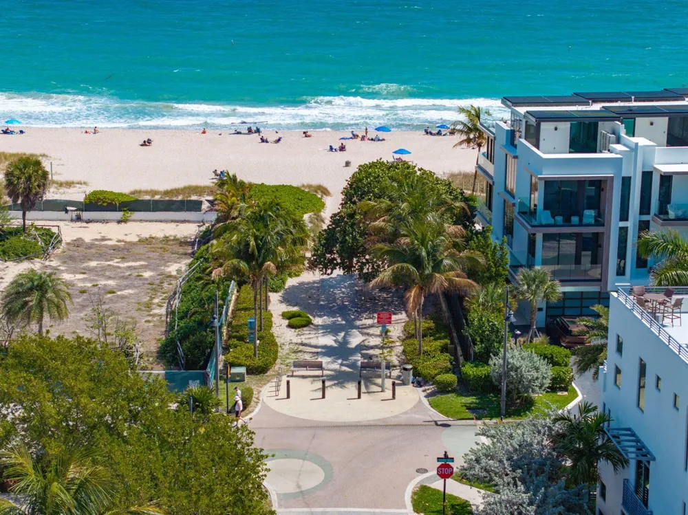 705 BRINY AVENUE Pompano Beach, FL 33062