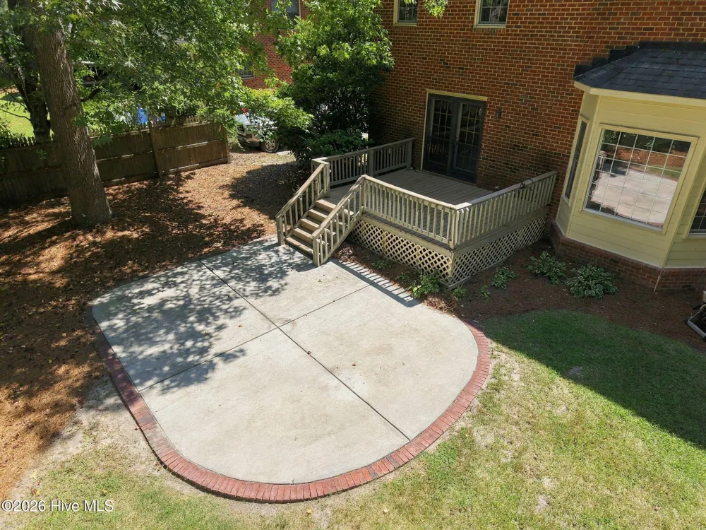 602 Kempton Drive Greenville, NC 27834