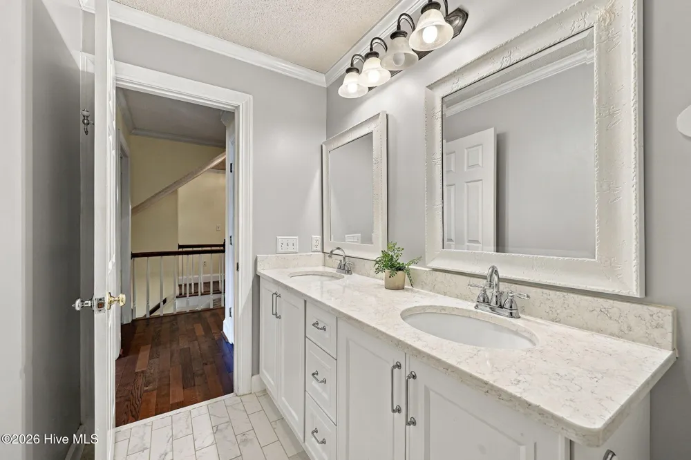 602 Kempton Drive Greenville, NC 27834