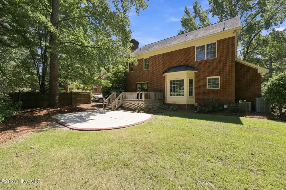 602 Kempton Drive Greenville, NC 27834