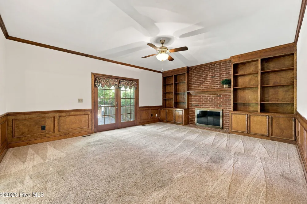 602 Kempton Drive Greenville, NC 27834