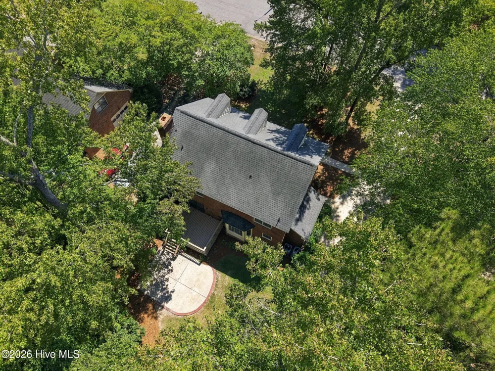 602 Kempton Drive Greenville, NC 27834