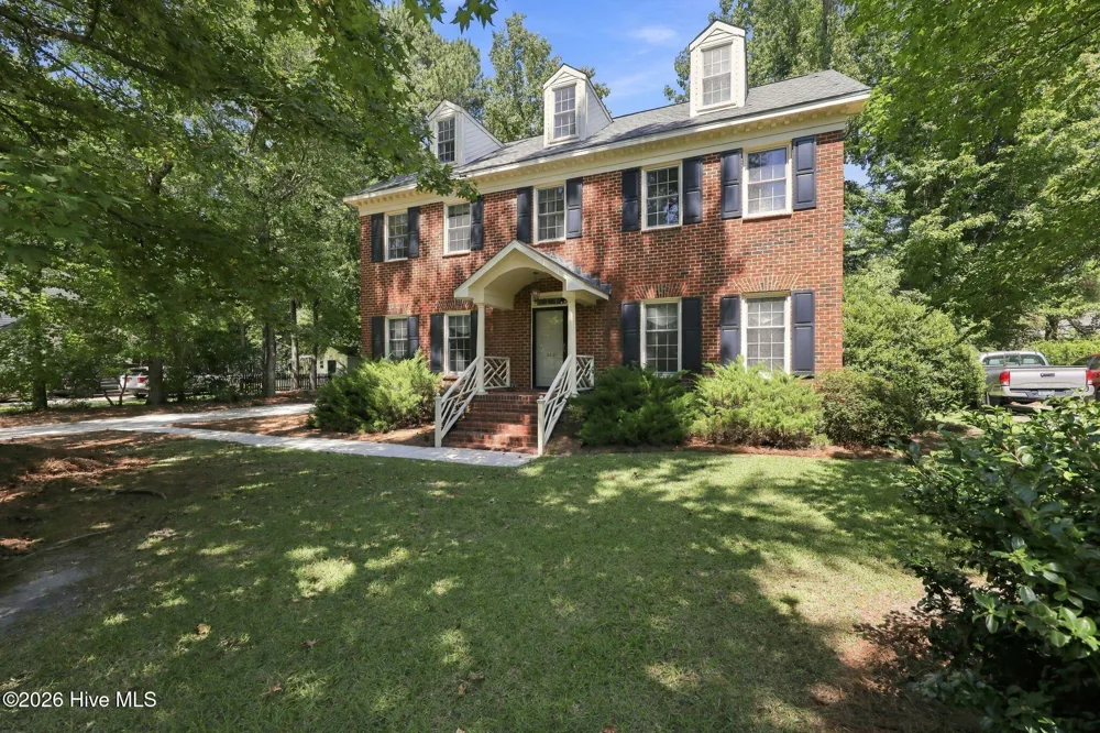 602 Kempton Drive Greenville, NC 27834