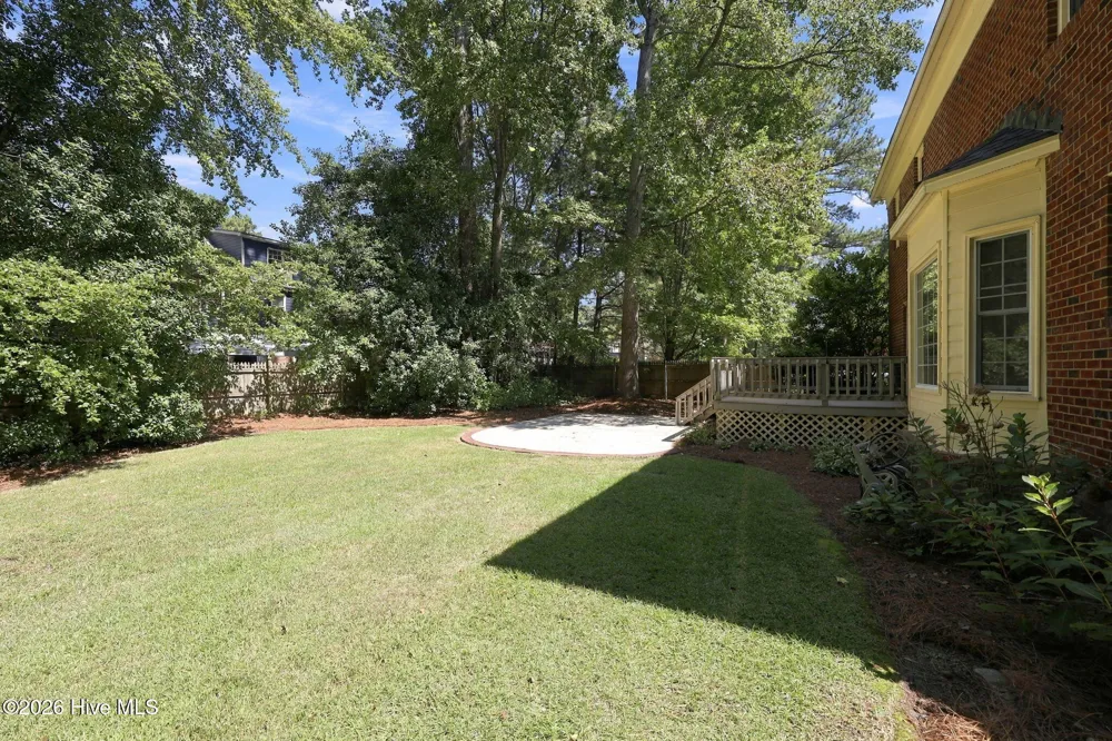 602 Kempton Drive Greenville, NC 27834