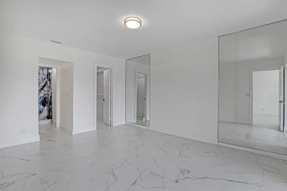 7690 Tahiti Lane #202 Lake Worth, FL 33467