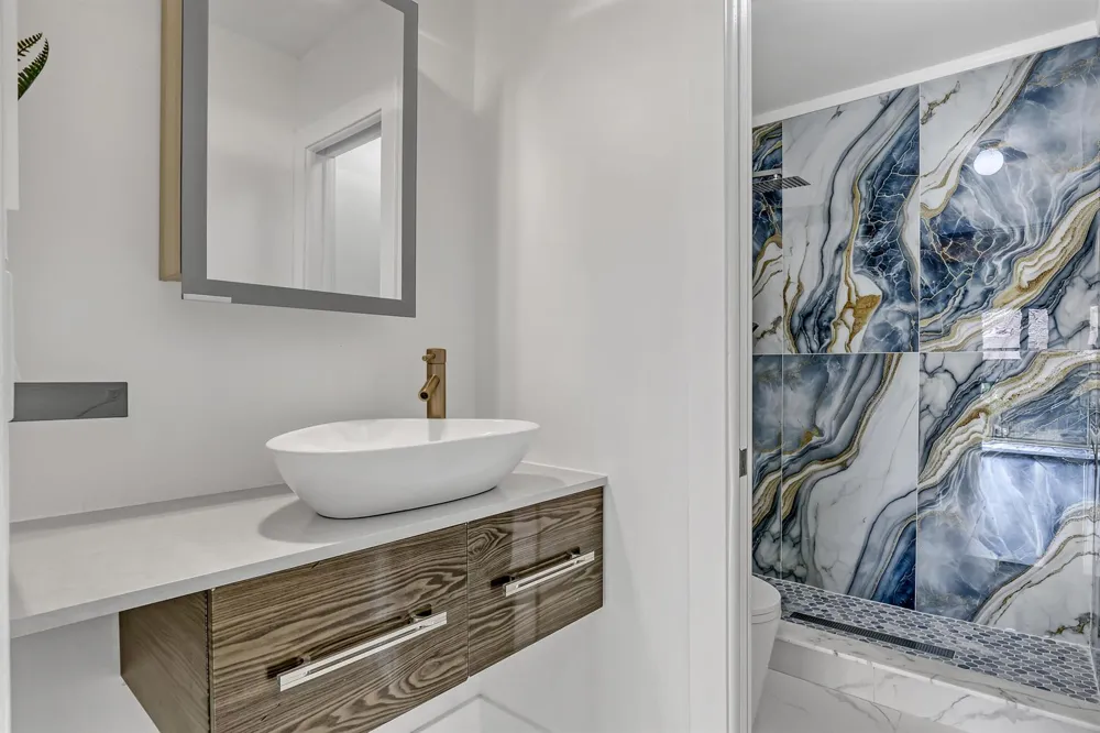 7690 Tahiti Lane #202 Lake Worth, FL 33467
