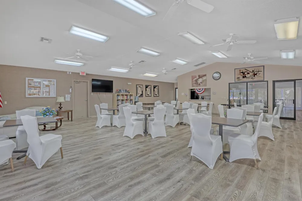 7690 Tahiti Lane #202 Lake Worth, FL 33467